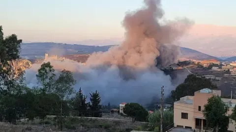 Israeli Air Strikes Target Southern Lebanon