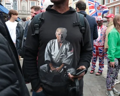 Enthusiastic Supporters Gather in Windsor to Animate the President’s Festival of Little Substance