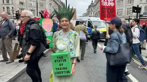 Countless Demonstrators Assemble in Downtown London to Oppose President Trump's Second State Visit